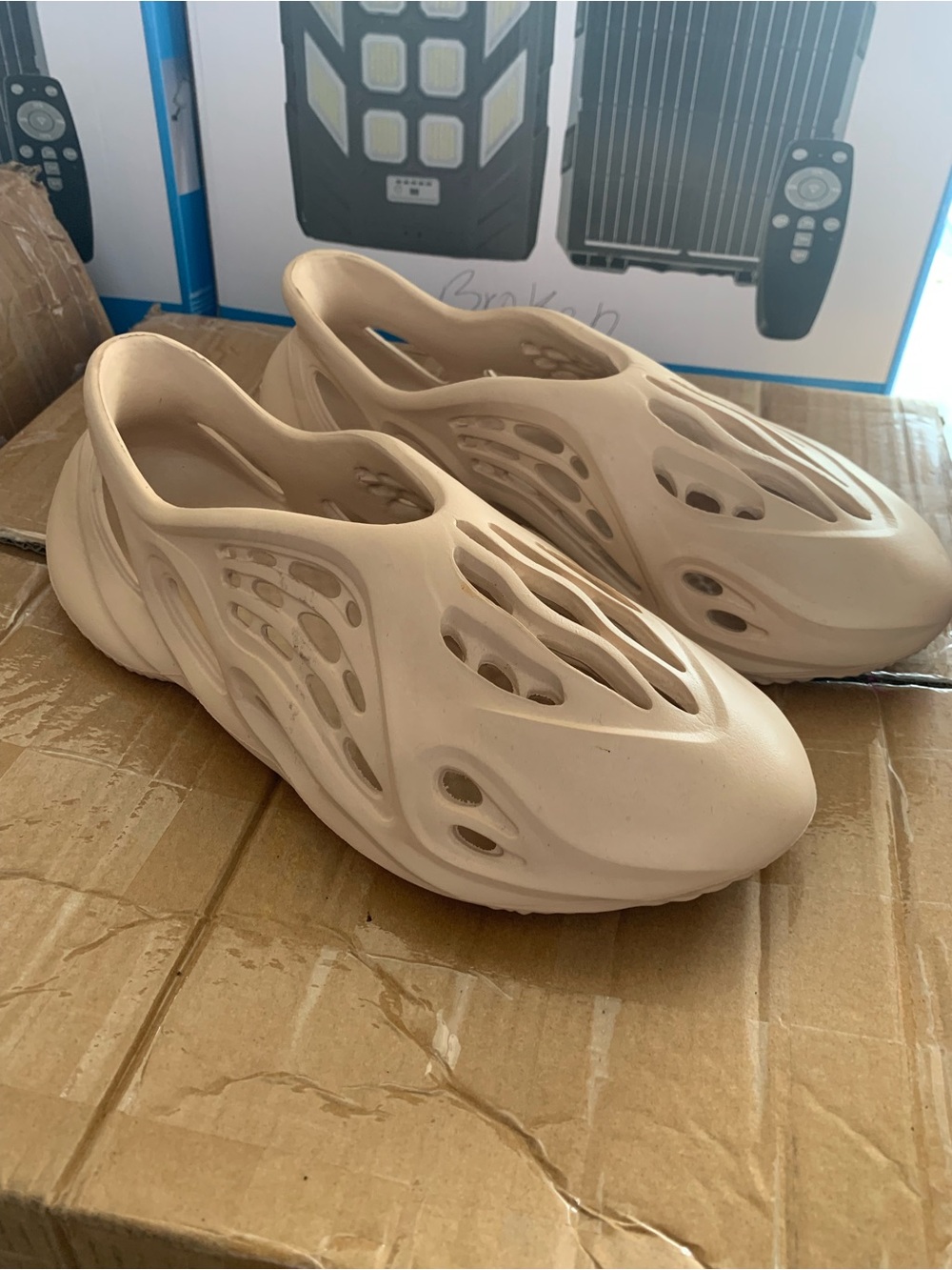 Yeezy Foam Runner Clog in Pale Pink for Women